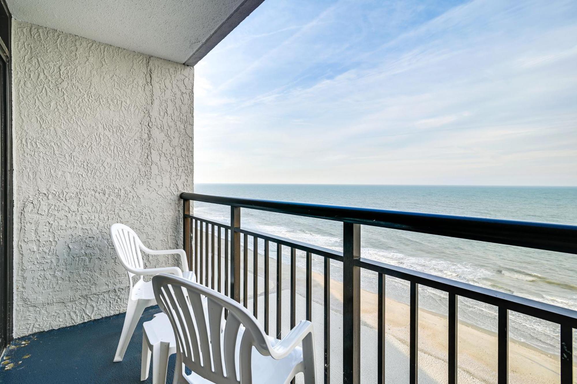 Oceanfront Myrtle With Pool! Apartment Myrtle Beach